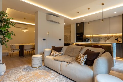 Appartamento a Madrid, Spagna 3 camere da letto, 133 mq. N° 165818