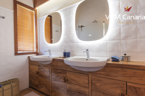 Finca for rent in Guia de Isora, Tenerife, Spain 3 bedrooms, 208 sq.m. No. 164391 - photo 19