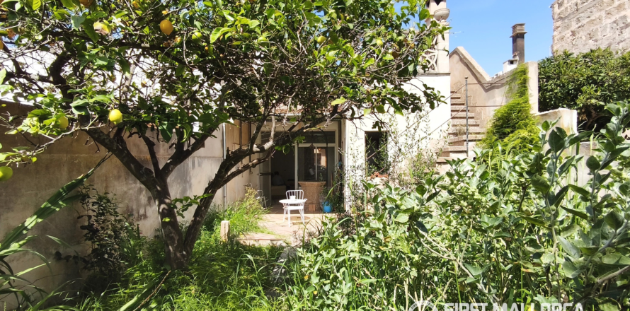 Townhouse in Llucmajor, Mallorca, Spain 5 bedrooms, 283 sq.m. No. 166613