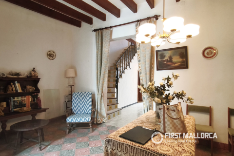 Townhouse for sale in Llucmajor, Mallorca, Spain 5 bedrooms, 283 sq.m. No. 166613 - photo 4