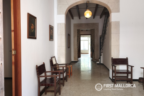 Townhouse for sale in Llucmajor, Mallorca, Spain 5 bedrooms, 283 sq.m. No. 166613 - photo 9