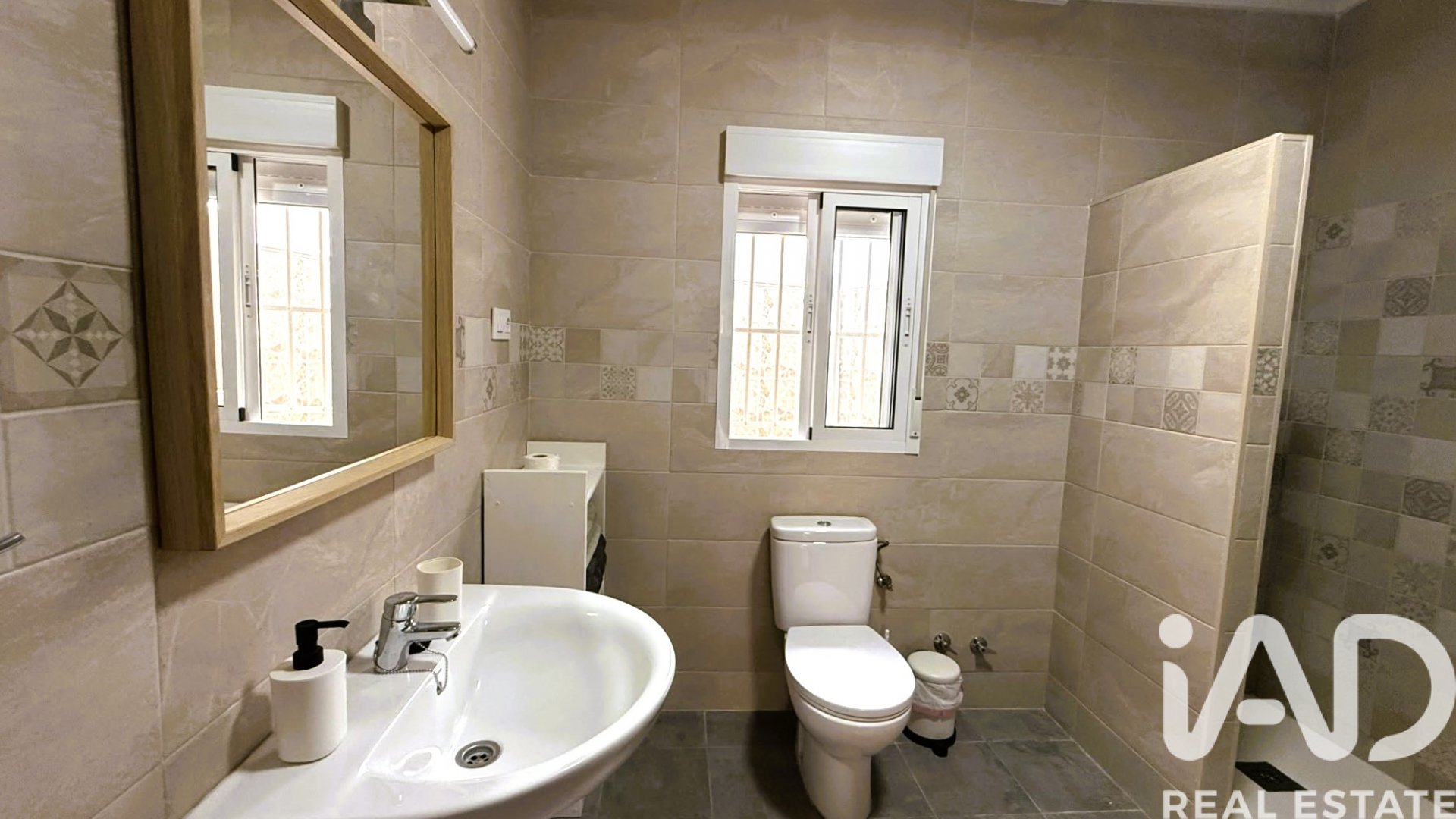 Дом в Тарифа, Кадис, Испания 7 спален, 220м2 №173096