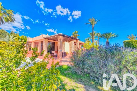 House for sale in Elche, Alicante, Spain 5 bedrooms, 386 sq.m. No. 173091 - photo 1