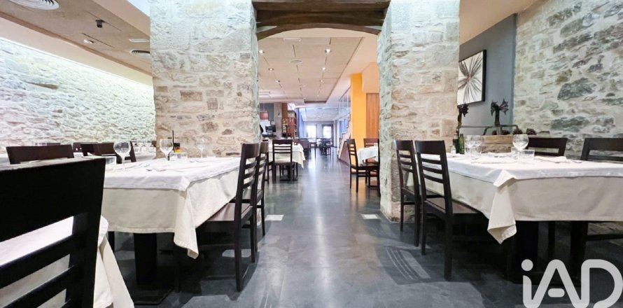 Cafe / restaurant in Santa Coloma de Queralt, Tarragona, Spanien 725 m2 Nr. 173094
