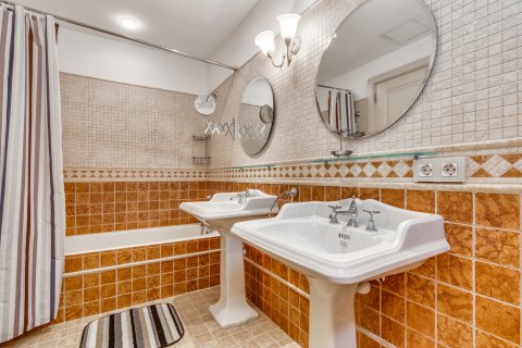 Wohnung zur Miete in Palma de Majorca, Mallorca, Spanien 3 Schlafzimmer, 139 m2 Nr. 155031 - Foto 8