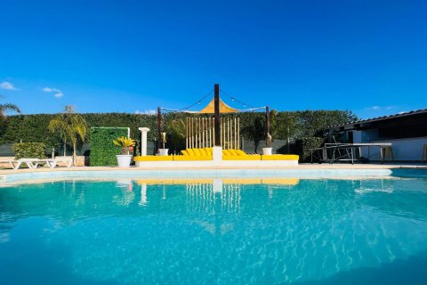 Villa en Palma de Mallorca, Mallorca, España 6 dormitorios, 480 m2 No. 155034