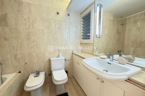 Huoneisto myytävänä Platja D'aro, Girona, Espanja, 3 makuuhuonetta, 130 m2 No. 177028 - kuva 22