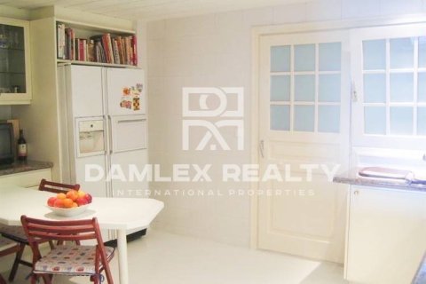 Huoneisto myytävänä Lloret de Mar, Girona, Espanja, 4 makuuhuonetta, 185 m2 No. 177030 - kuva 5