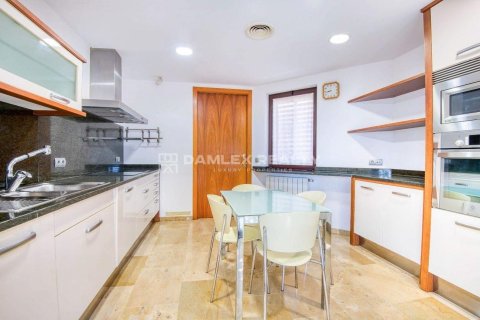 Villa à vendre à Sant Feliu de Guixols, Girona, Espagne, 4 chambres, 236 m2 No. 177027 - photo 22