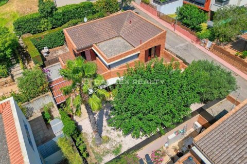 Villa à vendre à Sant Feliu de Guixols, Girona, Espagne, 4 chambres, 236 m2 No. 177027 - photo 4