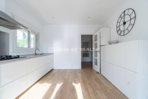 Villa for sale in Lloret de Mar, Girona, Spain 6 bedrooms, 423 sq.m. No. 177032 - photo 19
