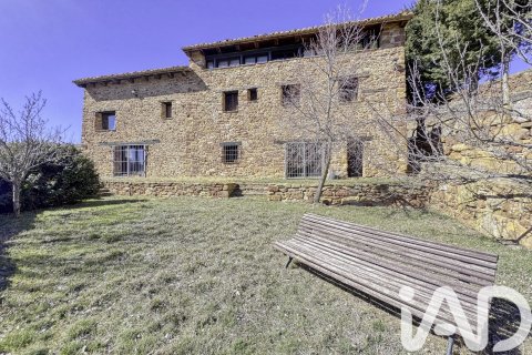 Propiedad comercial en venta en Teruel, España 1391 m2 No. 172982 - foto 1