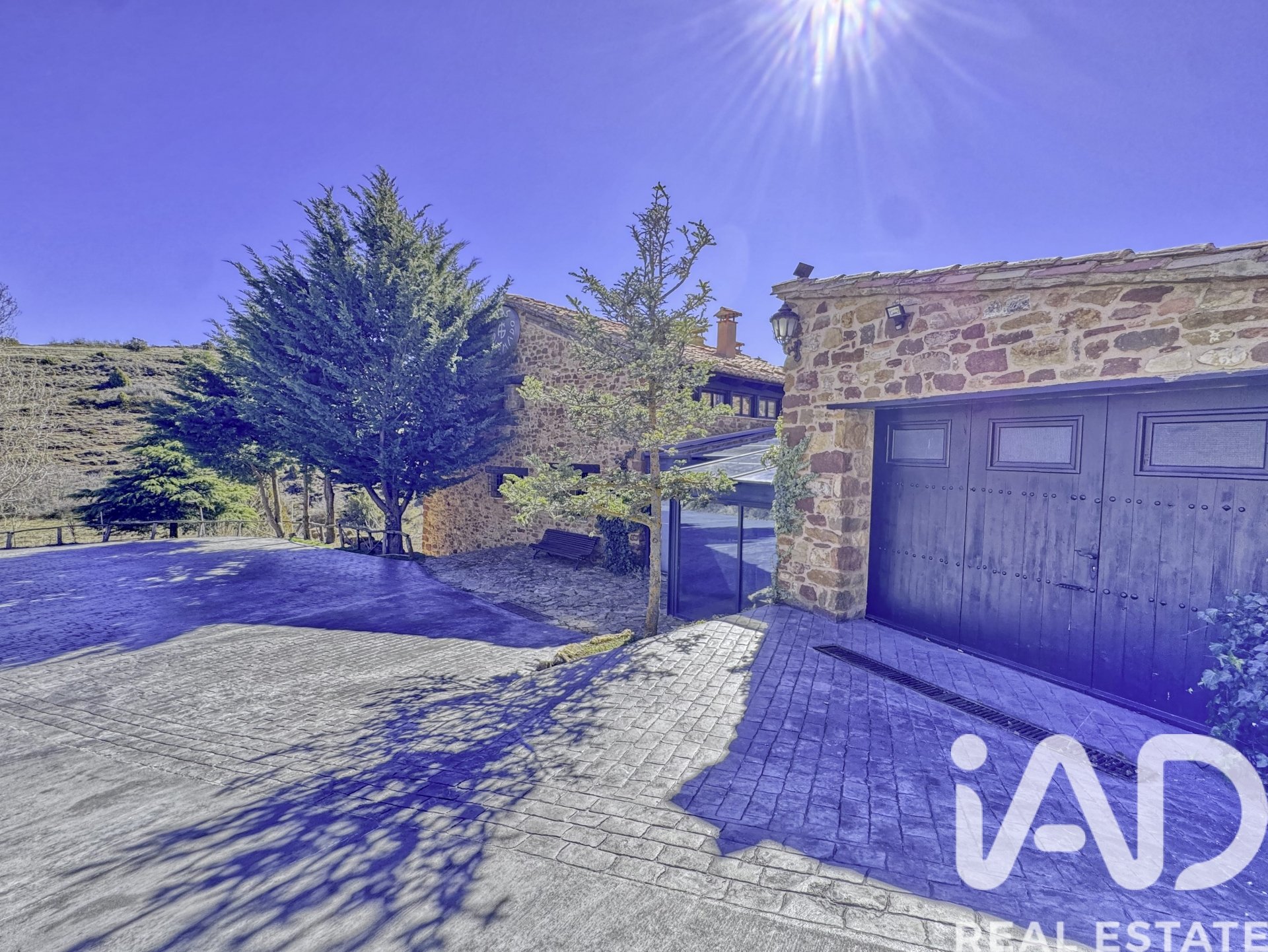 Propiedad comercial en Teruel, España 1391 m2 No. 172982