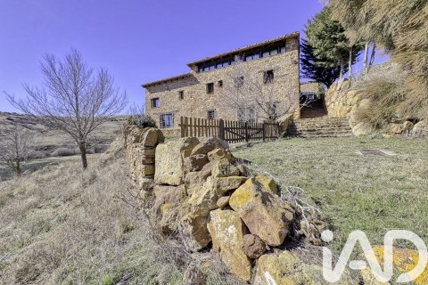 Propiedad comercial en venta en Teruel, España 1391 m2 No. 172982 - foto 8