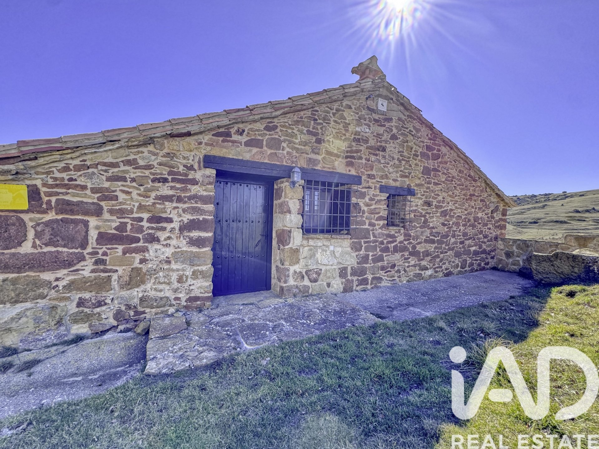 Propiedad comercial en Teruel, España 1391 m2 No. 172982
