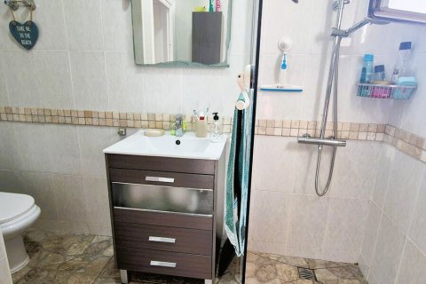 Продажа бунгало в Вилламартин, Аликанте, Испания 2 спальни, 70м2 №190050 - фото 18