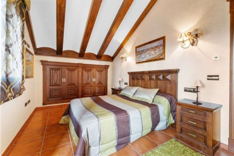Villa for sale in Alicante, Spain 4 bedrooms, 837 sq.m. No. 190051 - photo 29
