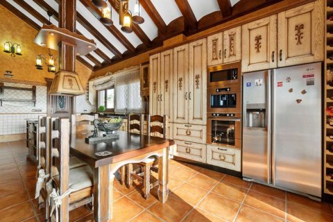 Villa for sale in Alicante, Spain 4 bedrooms, 837 sq.m. No. 190051 - photo 15