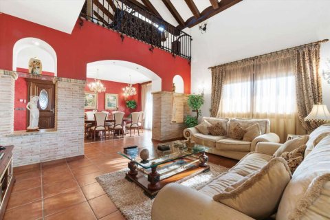 Villa for sale in Alicante, Spain 4 bedrooms, 837 sq.m. No. 190051 - photo 12