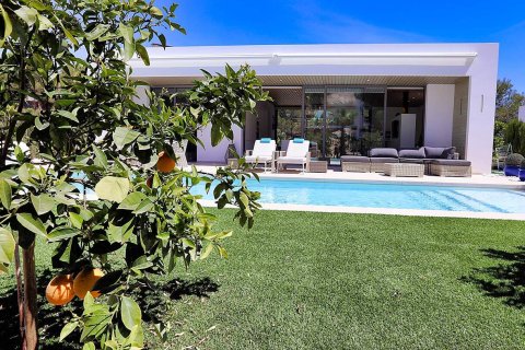 Villa en venta Dehesa De Campoamor, Alicante, España 4 dormitorios,  No. 133297 - foto 2