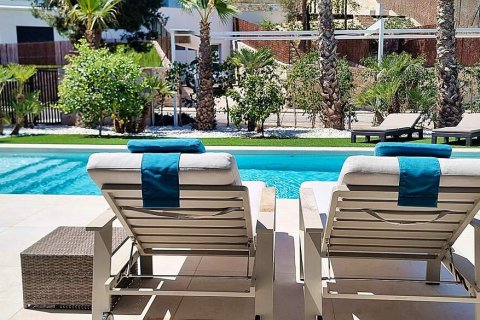 Villa en venta Dehesa De Campoamor, Alicante, España 4 dormitorios,  No. 133297 - foto 12