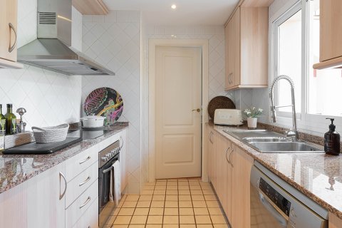 Huoneisto myytävänä Santa Ponsa, Mallorca, Espanja, 2 makuuhuonetta, 125 m2 No. 149929 - kuva 12