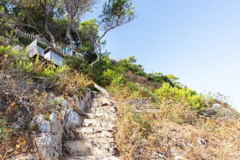 Villa for sale in Santa Ponsa, Mallorca, Spain 4 bedrooms, 350 sq.m. No. 149928 - photo 30