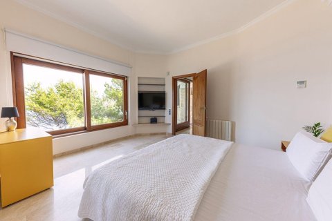 Villa for sale in Santa Ponsa, Mallorca, Spain 4 bedrooms, 350 sq.m. No. 149928 - photo 27