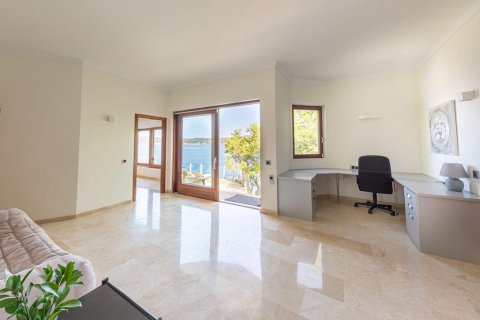 Villa for sale in Santa Ponsa, Mallorca, Spain 4 bedrooms, 350 sq.m. No. 149928 - photo 26