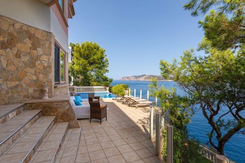Villa for sale in Santa Ponsa, Mallorca, Spain 4 bedrooms, 350 sq.m. No. 149928 - photo 4