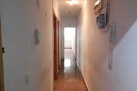 Apartment in Badalona, Barcelona, Spain 2 bedrooms, 60 sq.m. No. 186386