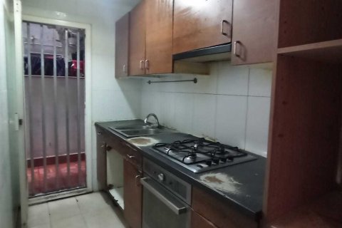 Huoneisto myytävänä Badalona, Barcelona, Espanja, 2 makuuhuonetta, 60 m2 No. 186386 - kuva 3