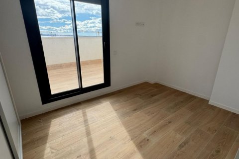 Huoneisto myytävänä Alicante, Espanja, 3 makuuhuonetta, 120 m2 No. 161232 - kuva 22