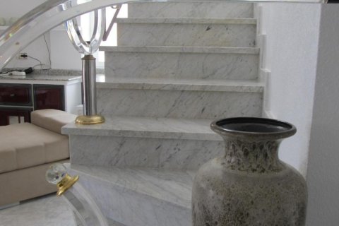 Villa en venta en Torrevieja, Alicante, España 3 dormitorios, 120 m2 No. 164450 - foto 4