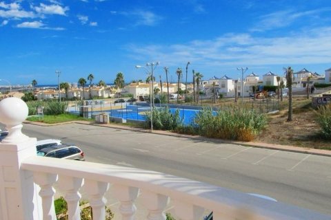 Villa en venta en Torrevieja, Alicante, España 3 dormitorios, 120 m2 No. 164450 - foto 15