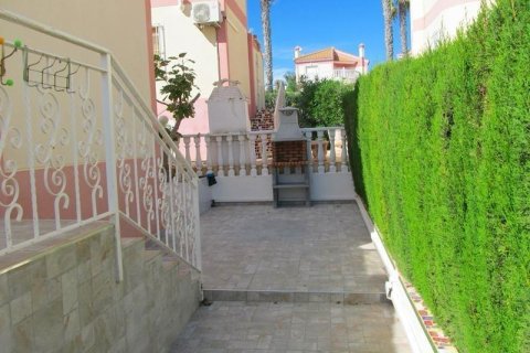 Villa en venta en Torrevieja, Alicante, España 3 dormitorios, 120 m2 No. 164450 - foto 9