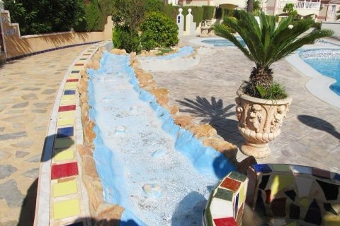 Villa en venta en Torrevieja, Alicante, España 3 dormitorios, 120 m2 No. 164450 - foto 5