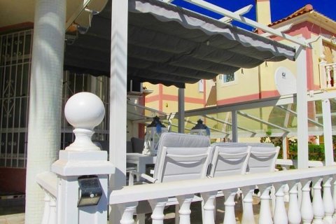 Villa en venta en Torrevieja, Alicante, España 3 dormitorios, 120 m2 No. 164450 - foto 14