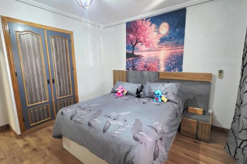 Villa en venta en La Siesta, Alicante, España 2 dormitorios,  No. 164449 - foto 11