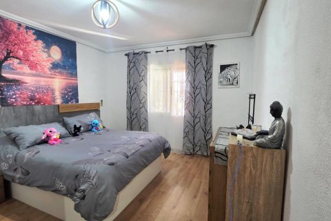 Villa en venta en La Siesta, Alicante, España 2 dormitorios,  No. 164449 - foto 12