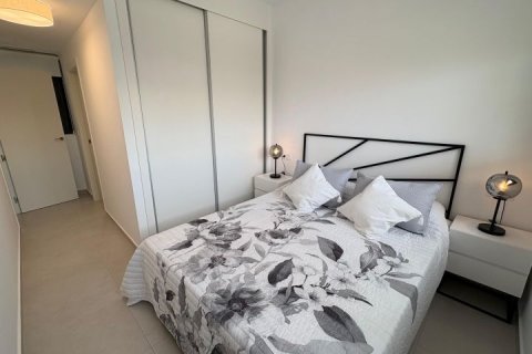 Lägenhet till salu i Alicante, Spanien 2 sovrum, 84 kvm. Nr. 154790 - foto 15