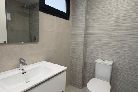 Lägenhet till salu i Alicante, Spanien 2 sovrum, 84 kvm. Nr. 154790 - foto 17