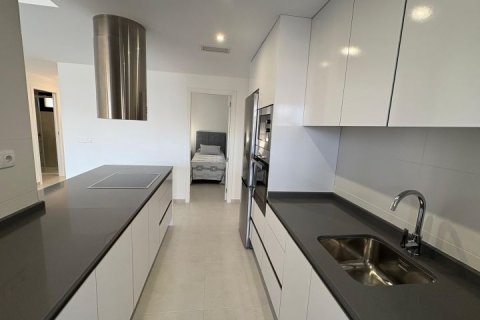 Lägenhet till salu i Alicante, Spanien 2 sovrum, 84 kvm. Nr. 154790 - foto 12