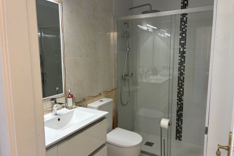Apartament w Alicante, Hiszpania 2 sypialnie, 97 mkw. nr 154788 – zdjęcie 26