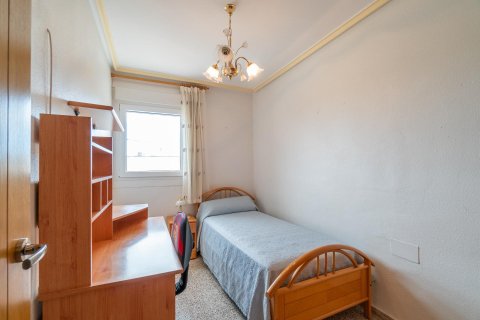 Kaupunkipientalo myytävänä Torremendo, Alicante, Espanja, 5 makuuhuonetta, 145 m2 No. 154563 - kuva 25