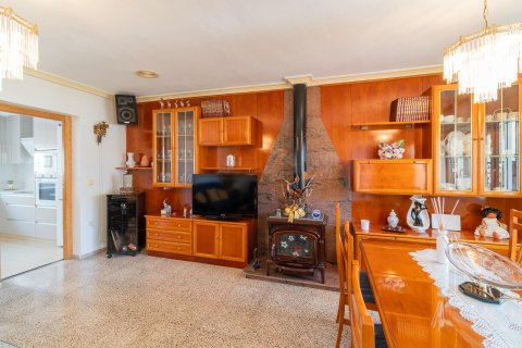 Kaupunkipientalo myytävänä Torremendo, Alicante, Espanja, 5 makuuhuonetta, 145 m2 No. 154563 - kuva 6