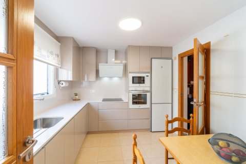 Kaupunkipientalo myytävänä Torremendo, Alicante, Espanja, 5 makuuhuonetta, 145 m2 No. 154563 - kuva 8