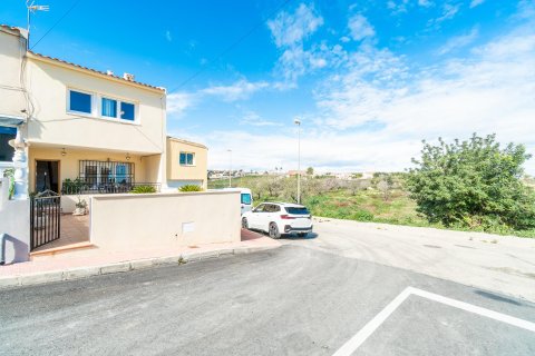Kaupunkipientalo myytävänä Torremendo, Alicante, Espanja, 5 makuuhuonetta, 145 m2 No. 154563 - kuva 29