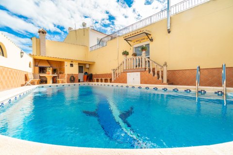 Kaupunkipientalo myytävänä Torremendo, Alicante, Espanja, 5 makuuhuonetta, 145 m2 No. 154563 - kuva 13