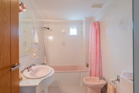 Kaupunkipientalo myytävänä Torremendo, Alicante, Espanja, 5 makuuhuonetta, 145 m2 No. 154563 - kuva 24